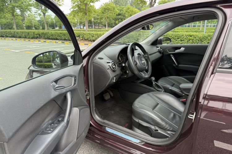 Used Audi A1 2014 30 TFSI Sportback Comfort Model Left Front Seat