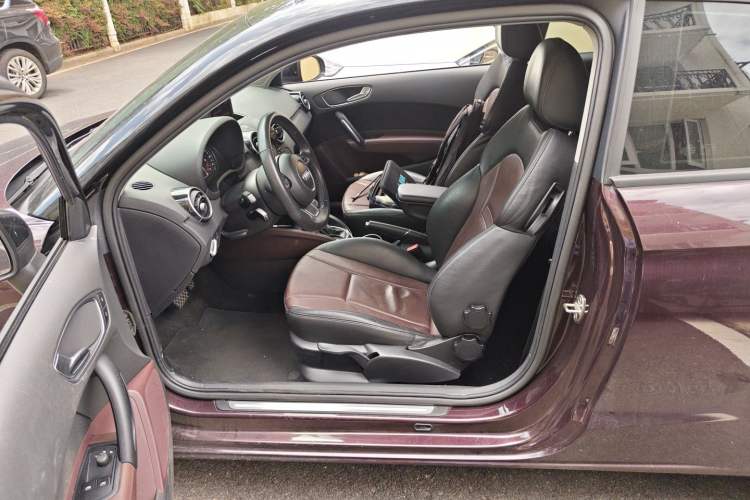 Used Audi A1 2014 30 TFSI Comfort Model Left Front Seat