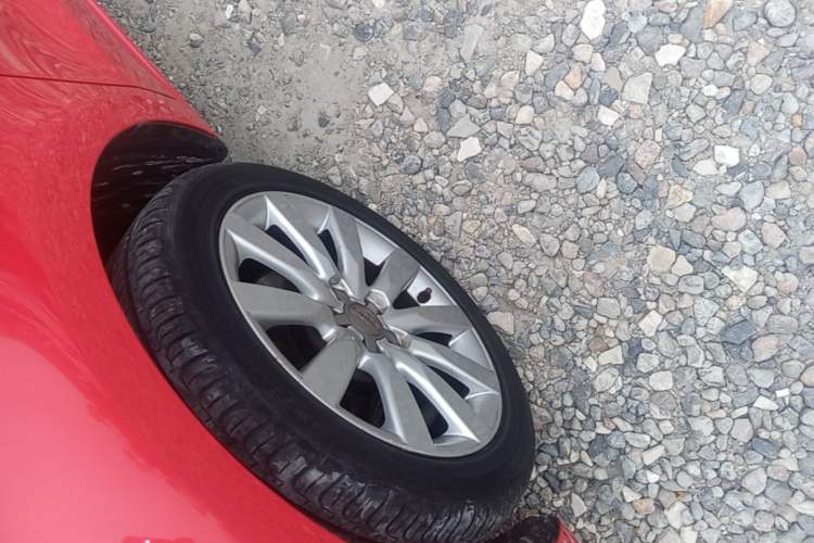 Used Audi A1 2014 30 TFSI Sportback Comfort Model Left Front Wheel Hub