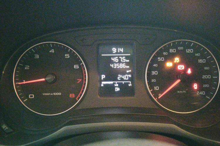 Used Audi A1 2014 30 TFSI Fashion Model Odometer Close Up