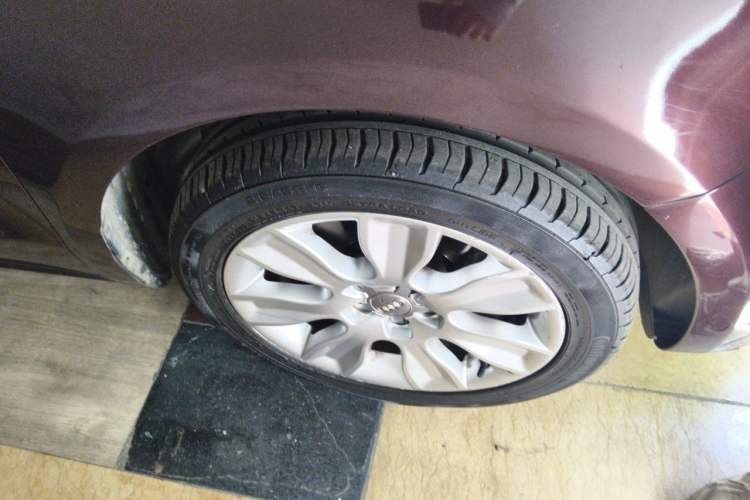 Used Audi A1 2014 30 TFSI Fashion Model Right Front Wheel Hub