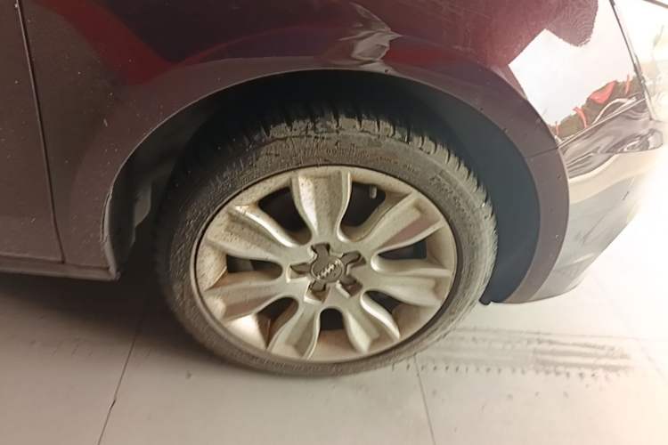 Used Audi A1 2014 30 TFSI Sportback Fashion Model Right Front Wheel Hub