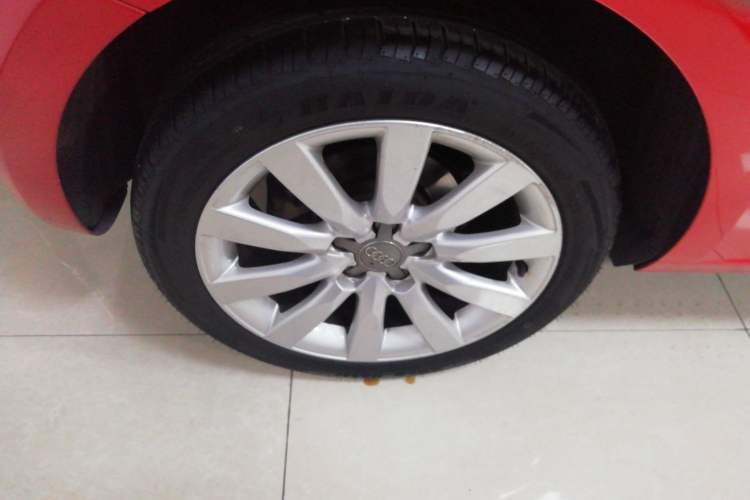 Used Audi A1 2014 30 TFSI Sportback Comfort Model Right Rear Wheel Hub