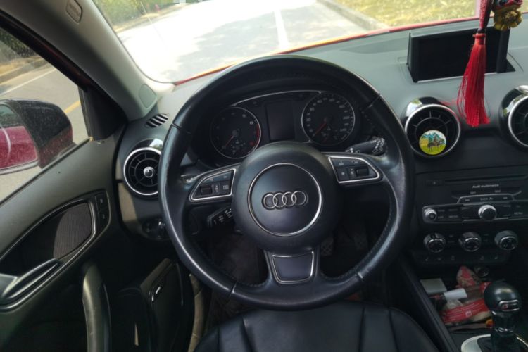 Used Audi A1 2014 30 TFSI Sportback Luxury Model Steering Wheel