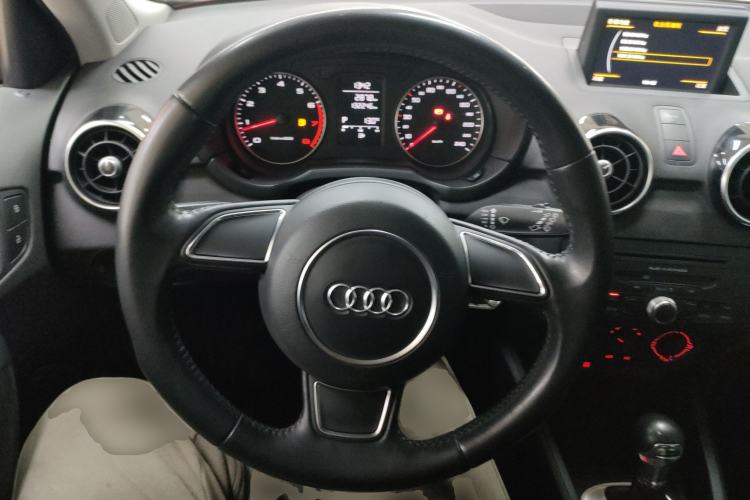 Used Audi A1 2014 30 TFSI Sportback Fashion Model Steering Wheel