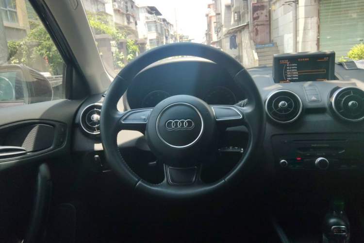 Used Audi A1 2014 30 TFSI Sportback Fashion Model Steering Wheel