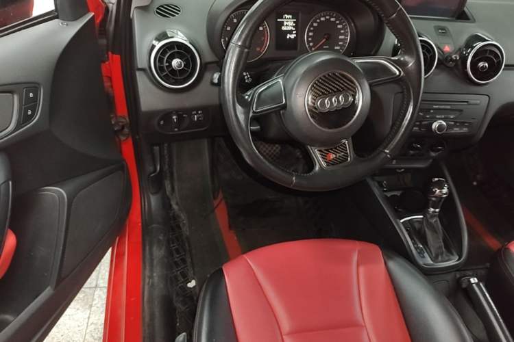 Used Audi A1 2014 30 TFSI Fashion Model Steering Wheel