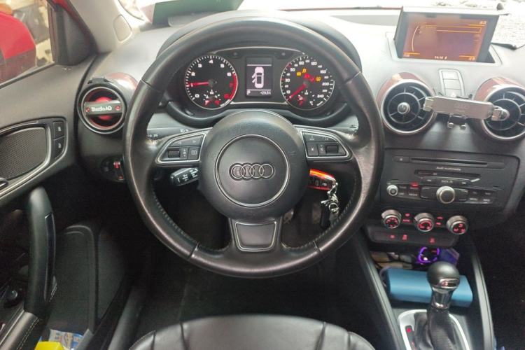 Used Audi A1 2014 30 TFSI Sportback Comfort Model Steering Wheel