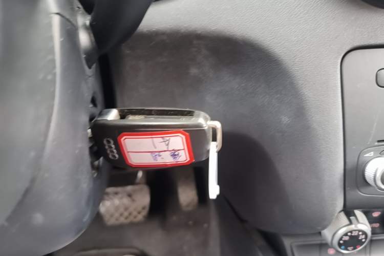 Used Audi A1 2014 30 TFSI Sportback Comfort Model Vehicle Key