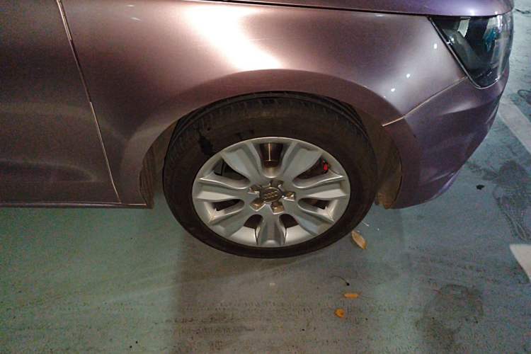 Used Audi A1 2014 30 TFSI Sportback Fashion Model Right Front Wheel Hub