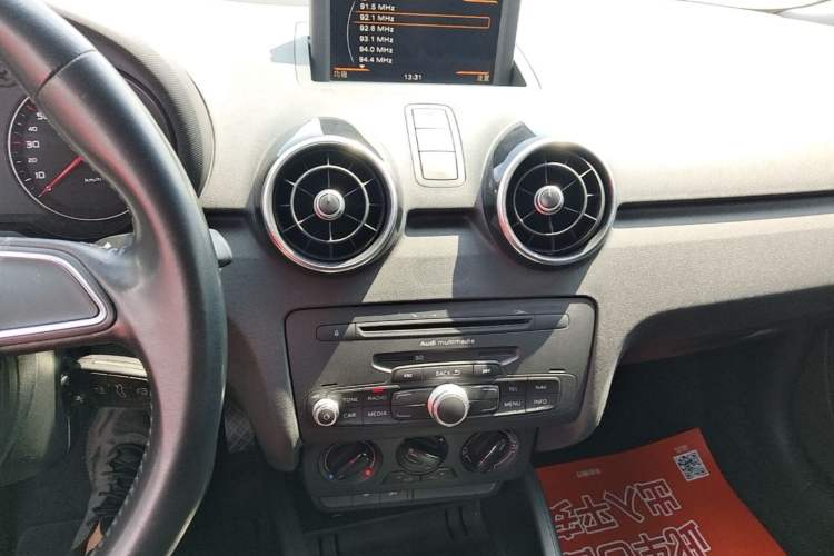 Used Audi A1 2014 30 TFSI Fashion Model Audio And AC Panel