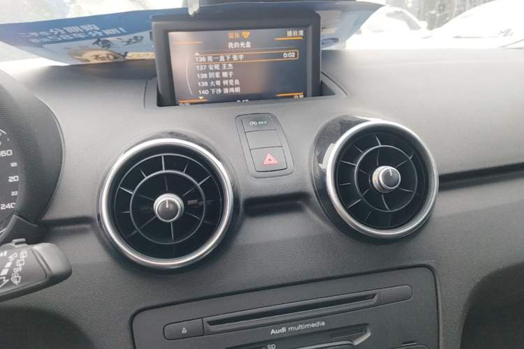 Used Audi A1 2014 30 TFSI Sportback Fashion Model Audio And AC Panel