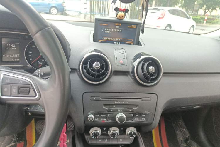 Used Audi A1 2014 30 TFSI Comfort Model Audio And AC Panel