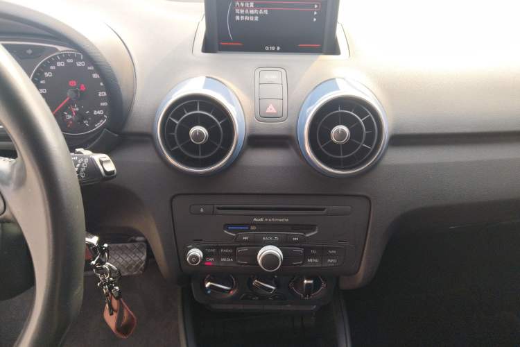 Used Audi A1 2014 30 TFSI Sportback Technology Model Audio And AC Panel