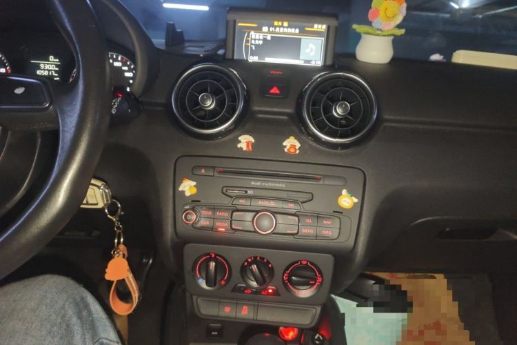Used Audi A1 2014 30 TFSI Fashion Model Audio And AC Panel