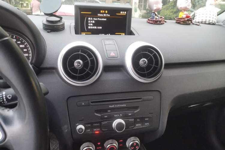 Used Audi A1 2014 30 TFSI Sportback Comfort Model Audio And AC Panel