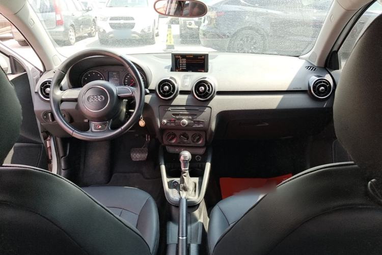Used Audi A1 2014 30 TFSI Fashion Model Center Console