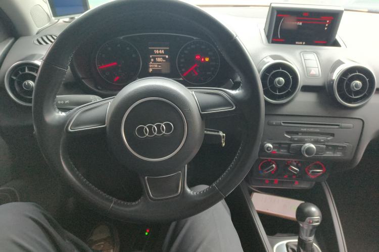 Used Audi A1 2014 30 TFSI Technology Edition Center Console