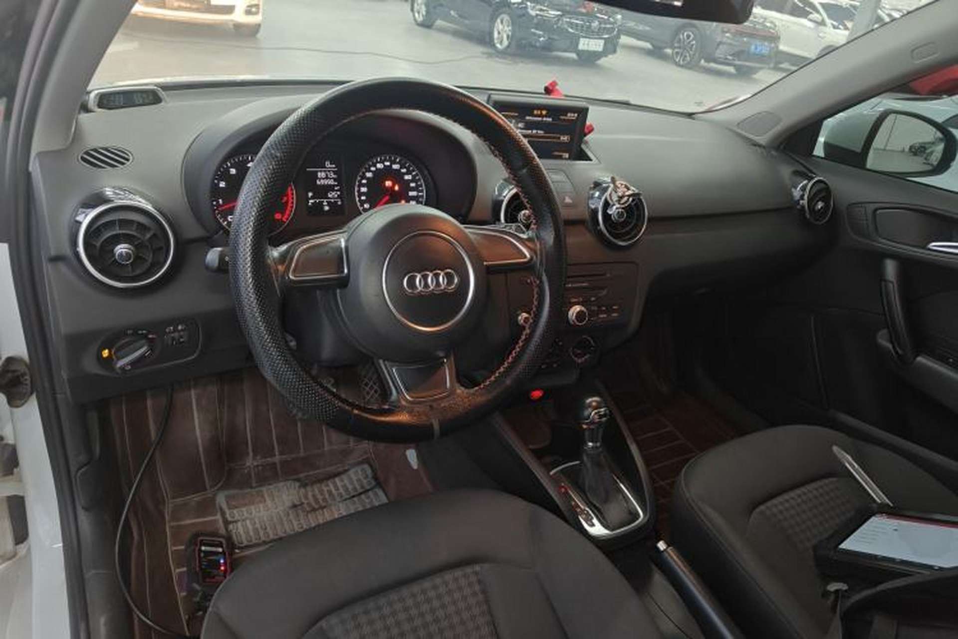 Used Audi A1 2014 30 TFSI Fashion Model Center Console