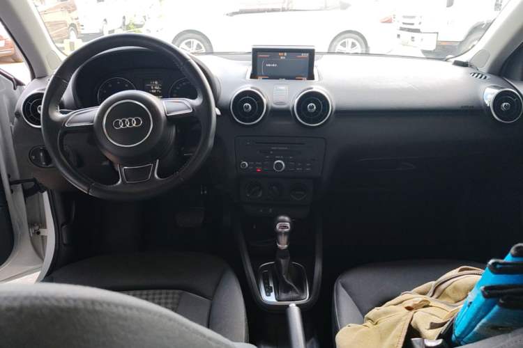 Used Audi A1 2014 30 TFSI Sportback Fashion Model Center Console