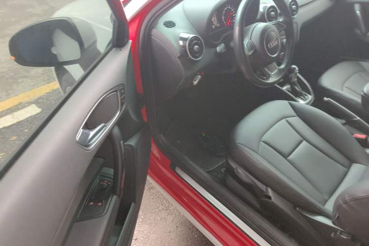 Used Audi A1 2014 30 TFSI Technology Edition Driver Seat