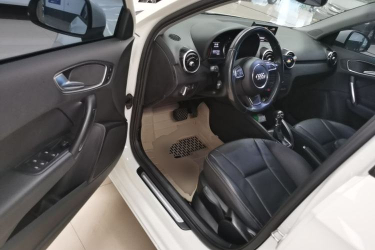 Used Audi A1 2014 30 TFSI Sportback Comfort Model Driver Seat