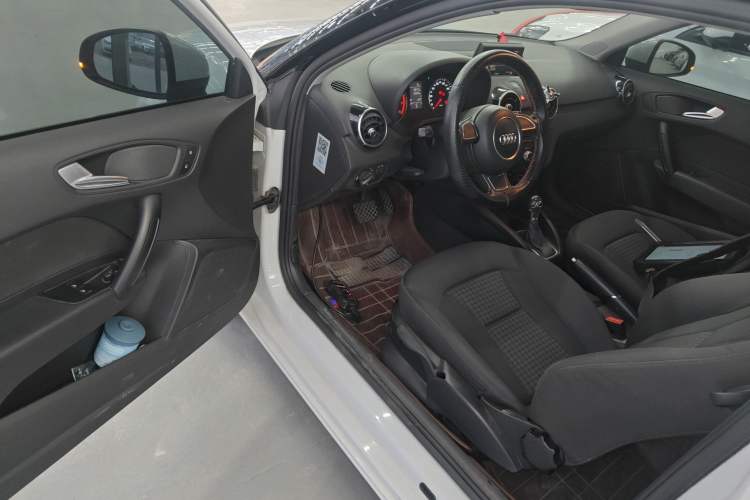 Used Audi A1 2014 30 TFSI Fashion Model Driver Seat