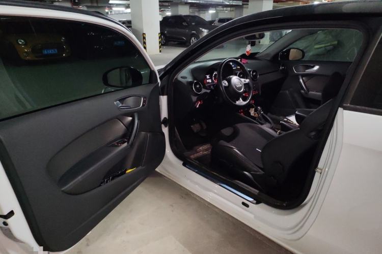 Used Audi A1 2014 30 TFSI Comfort Model Driver Seat