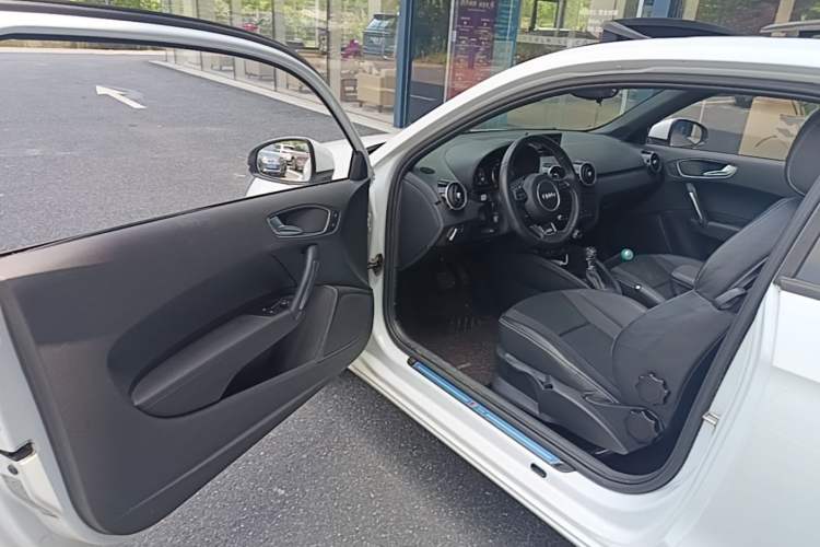 Used Audi A1 2014 30 TFSI Comfort Model Driver Seat