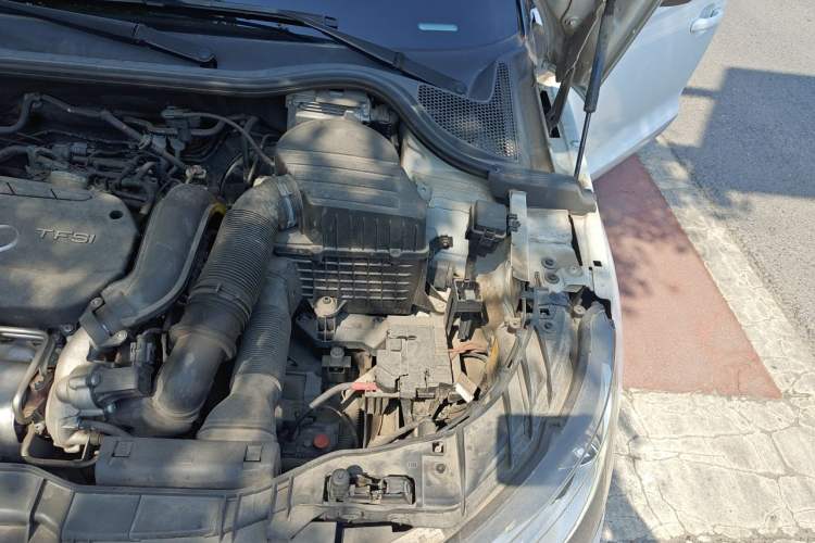 Used Audi A1 2014 30 TFSI Sportback Comfort Model Engine Bay Left