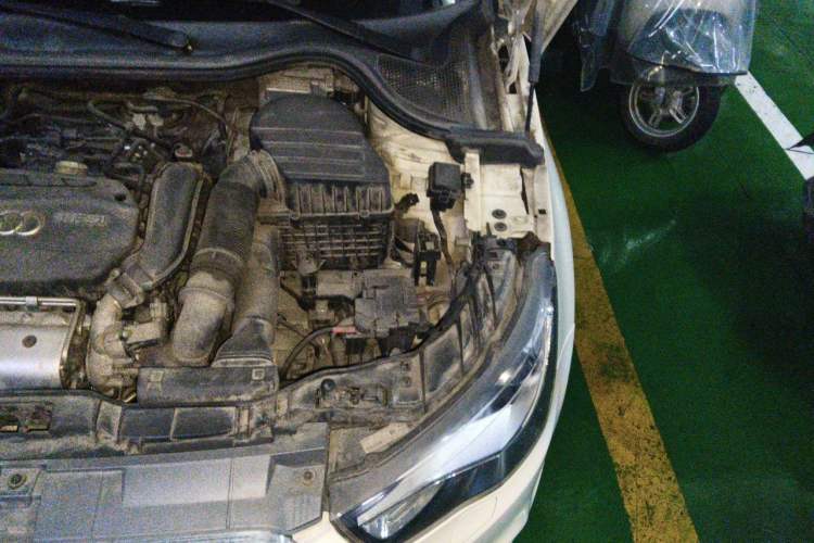 Used Audi A1 2014 30 TFSI Sportback Fashion Model Engine Bay Left