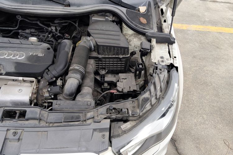 Used Audi A1 2014 30 TFSI Comfort Model Engine Bay Left