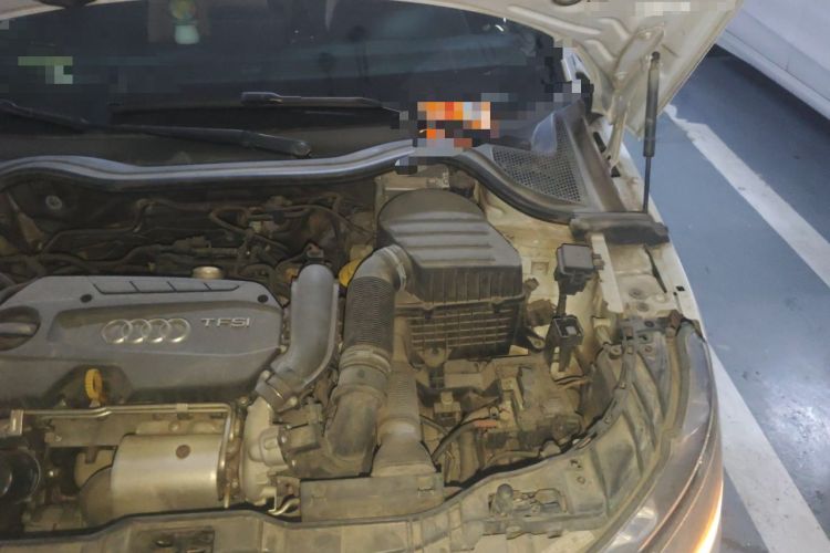 Used Audi A1 2014 30 TFSI Fashion Model Engine Bay Left