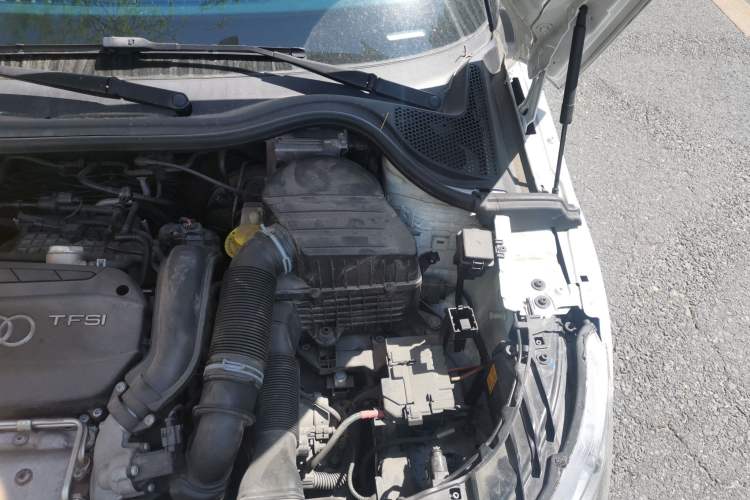 Used Audi A1 2014 30 TFSI Comfort Model Engine Bay Left