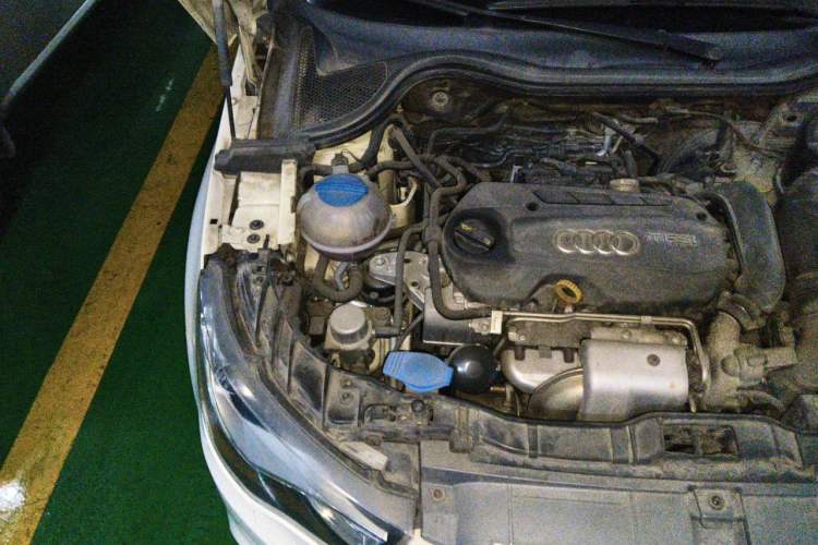Used Audi A1 2014 30 TFSI Sportback Fashion Model Engine Bay Right
