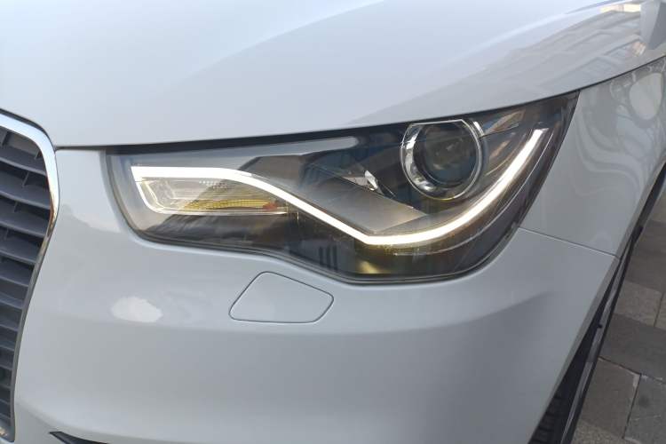 Used Audi A1 2014 30 TFSI Sportback Comfort Model Exterior 1