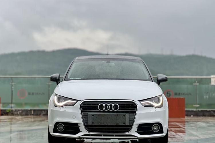 Used Audi A1 2014 30 TFSI Sportback Comfort Model Exterior 1
