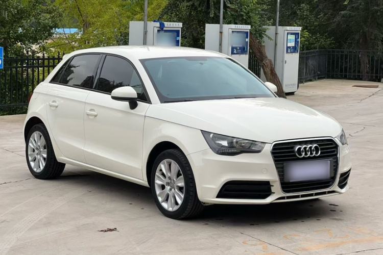 Used Audi A1 2014 30 TFSI Sportback Fashion Model Exterior 2