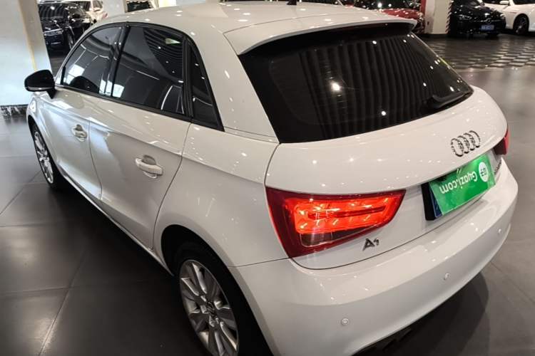 Used Audi A1 2014 30 TFSI Sportback Fashion Model Exterior 2