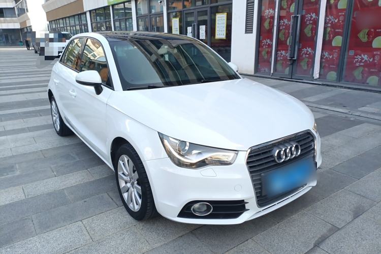Used Audi A1 2014 30 TFSI Sportback Comfort Model Exterior 3