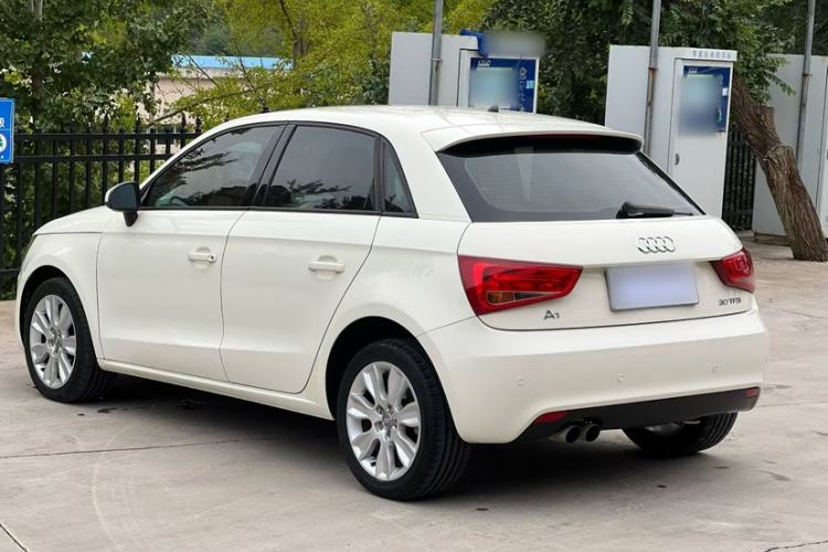 Used Audi A1 2014 30 TFSI Sportback Fashion Model Exterior 3
