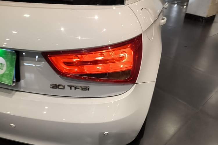 Used Audi A1 2014 30 TFSI Sportback Fashion Model Exterior 3