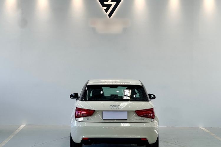 Used Audi A1 2014 30 TFSI Fashion Model Exterior 4