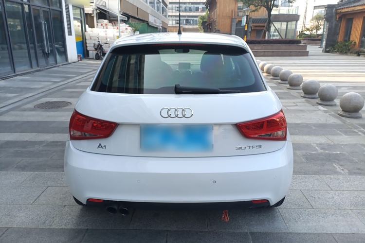 Used Audi A1 2014 30 TFSI Sportback Comfort Model Exterior 5