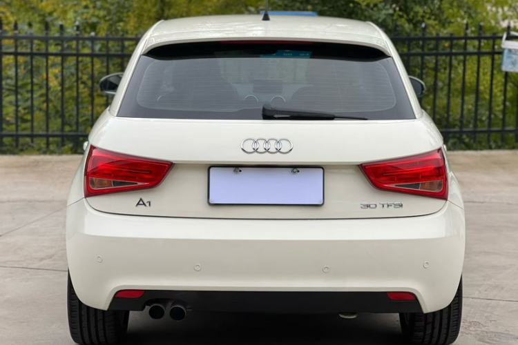 Used Audi A1 2014 30 TFSI Sportback Fashion Model Exterior 5