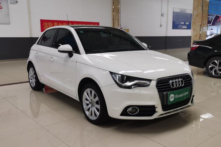 Used Audi A1 2014 30 TFSI Sportback Comfort Model Front Right 45 Deg