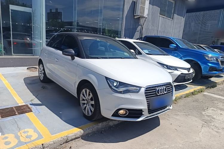 Used Audi A1 2014 30 TFSI Sportback Comfort Model Front Right 45 Deg
