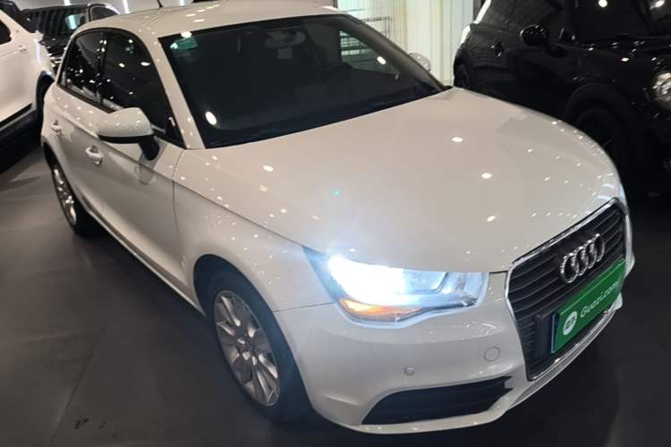 Used Audi A1 2014 30 TFSI Sportback Fashion Model Front Right 45 Deg