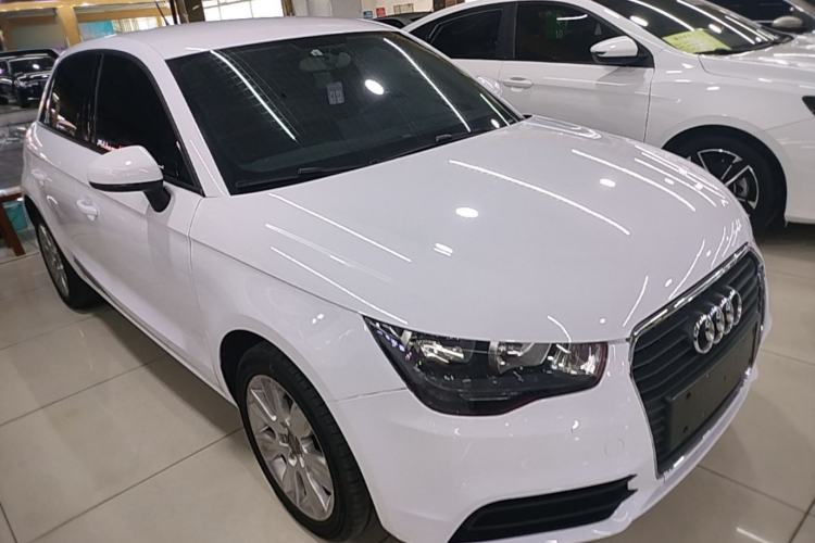 Used Audi A1 2014 30 TFSI Sportback Fashion Model Front Right 45 Deg