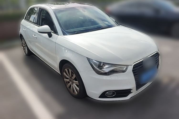 Used Audi A1 2014 30 TFSI Sportback Comfort Model Front Right 45 Deg
